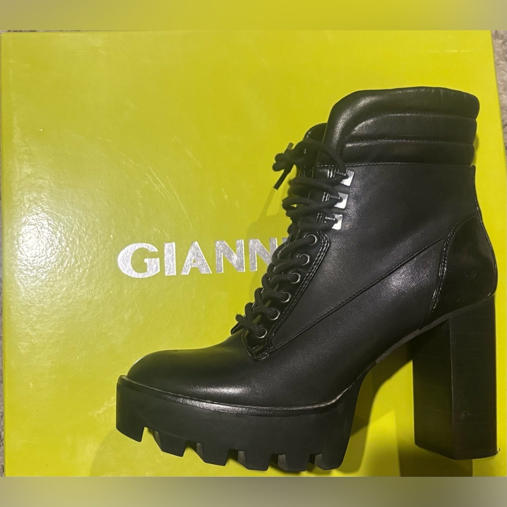 Gianni Bini Ambray Black boots woman’s 7.5